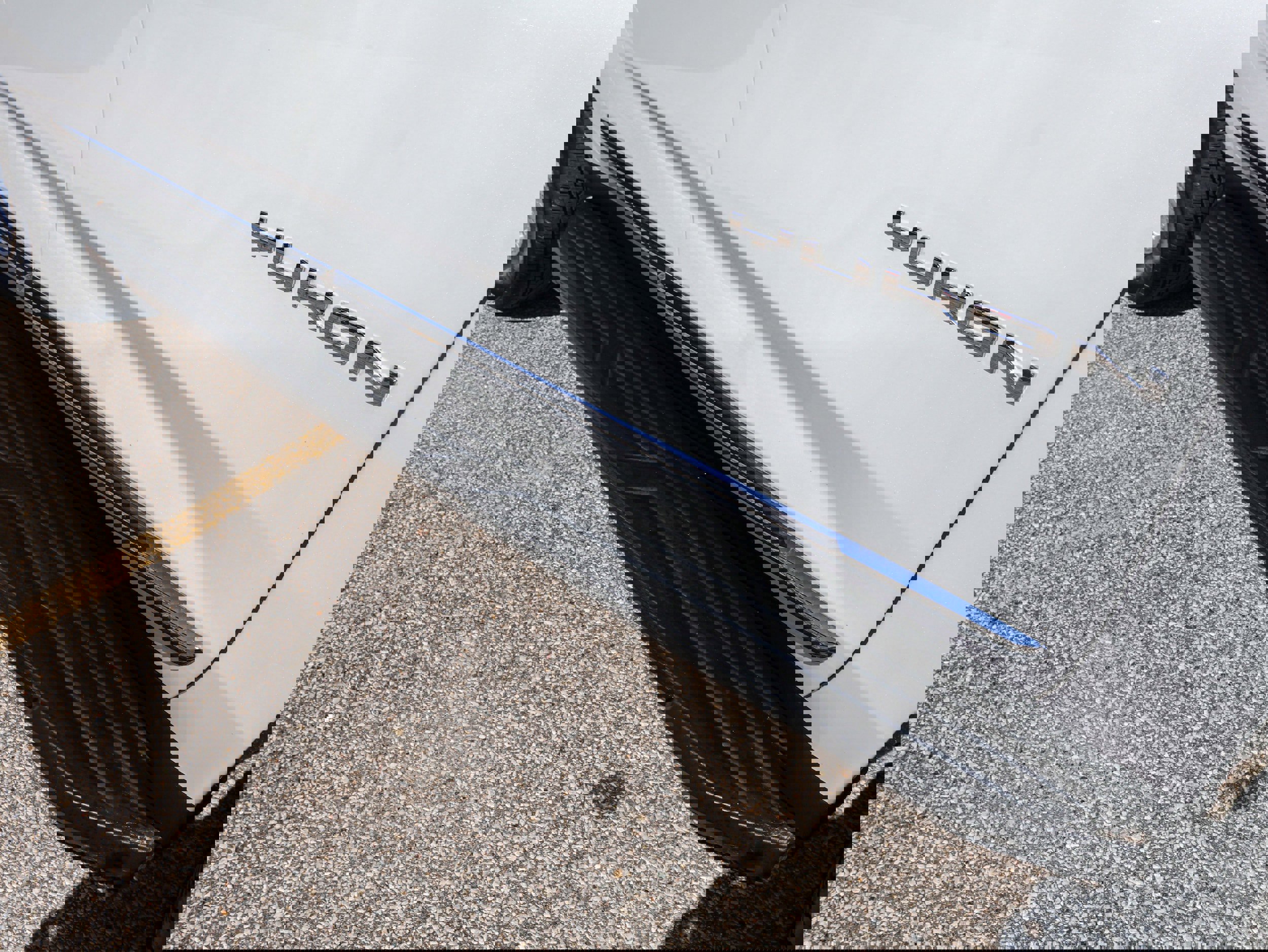 Used 2022 GMC Yukon XL SLT w/ SLT Premium Package image 9