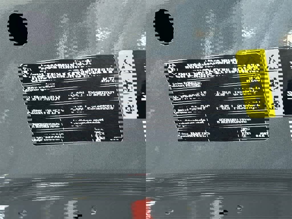 Used 2023 BMW i4 eDrive35 image 17