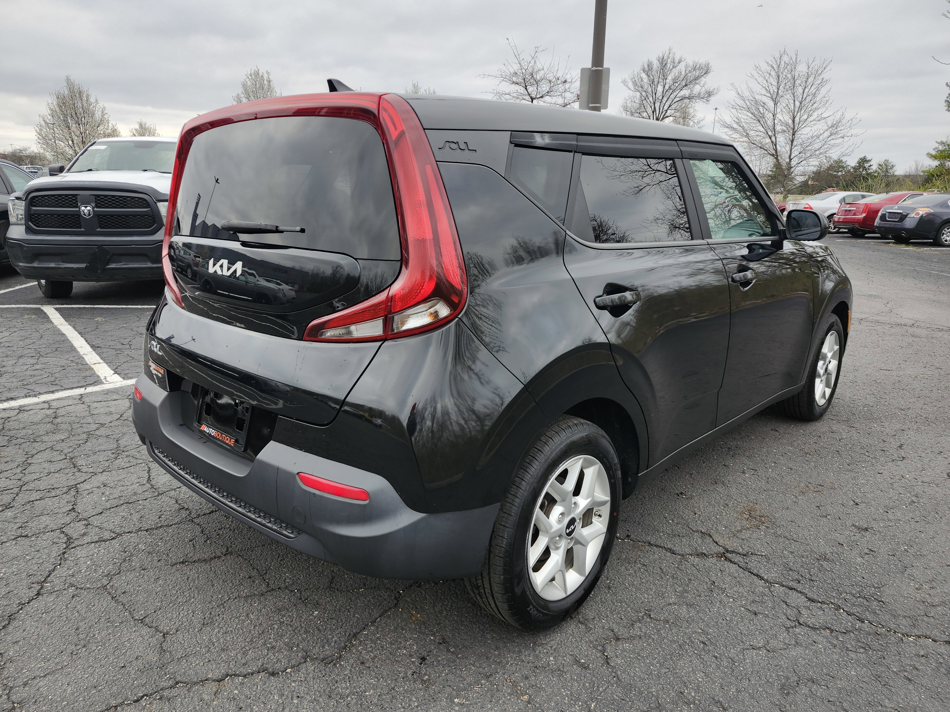 Used 2022 Kia Soul LX w/ Technology Package image 16