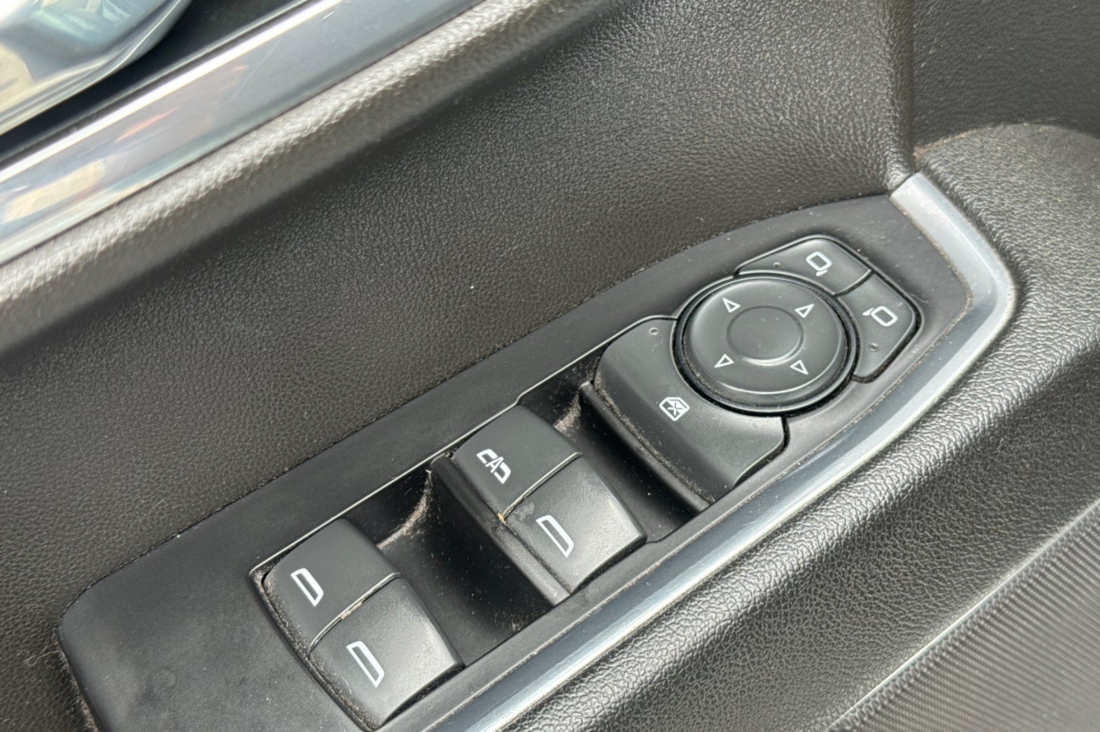 Used 2022 GMC Sierra 1500 Elevation AWD/4WD image 13