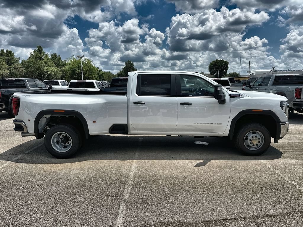 New 2026 GMC Sierra 3500 Pro w/ 1SA Pro Safety Plus Package AWD/4WD image 10