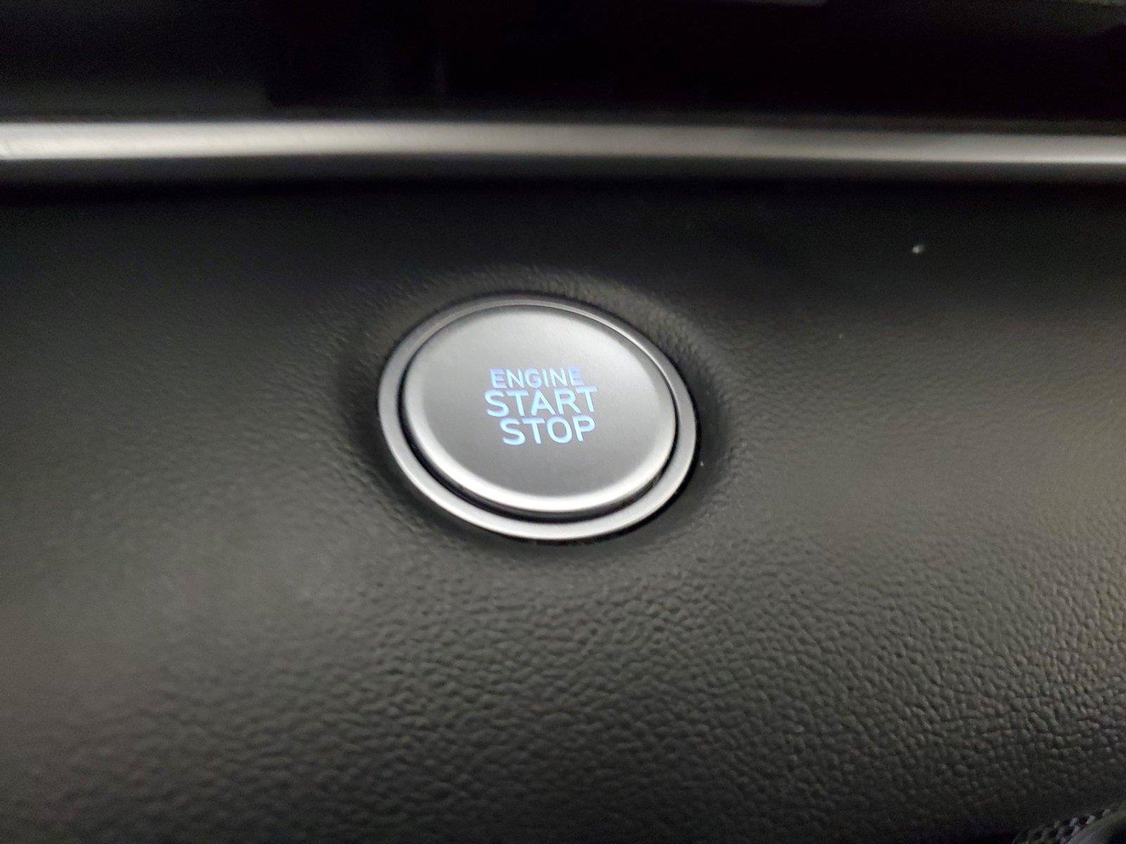 Used 2023 Hyundai Elantra SEL FWD image 30