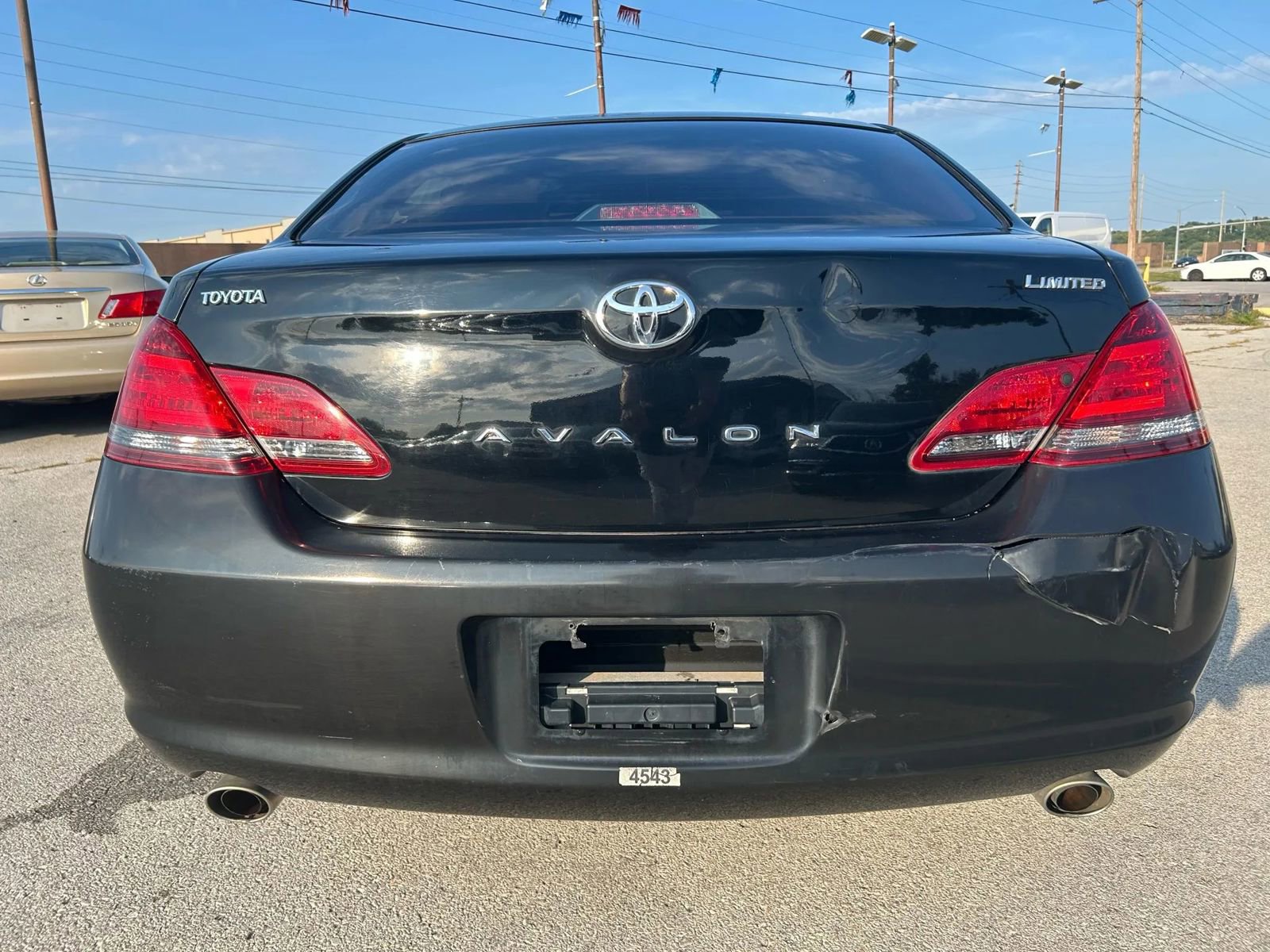 Used 2008 Toyota Avalon XL image 4