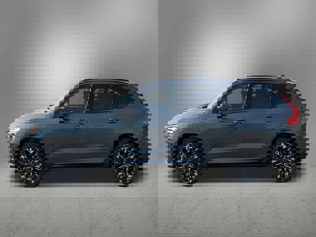 New 2026 Volvo XC60 T8 Ultra w/ Protection Package Premier AWD/4WD image 3