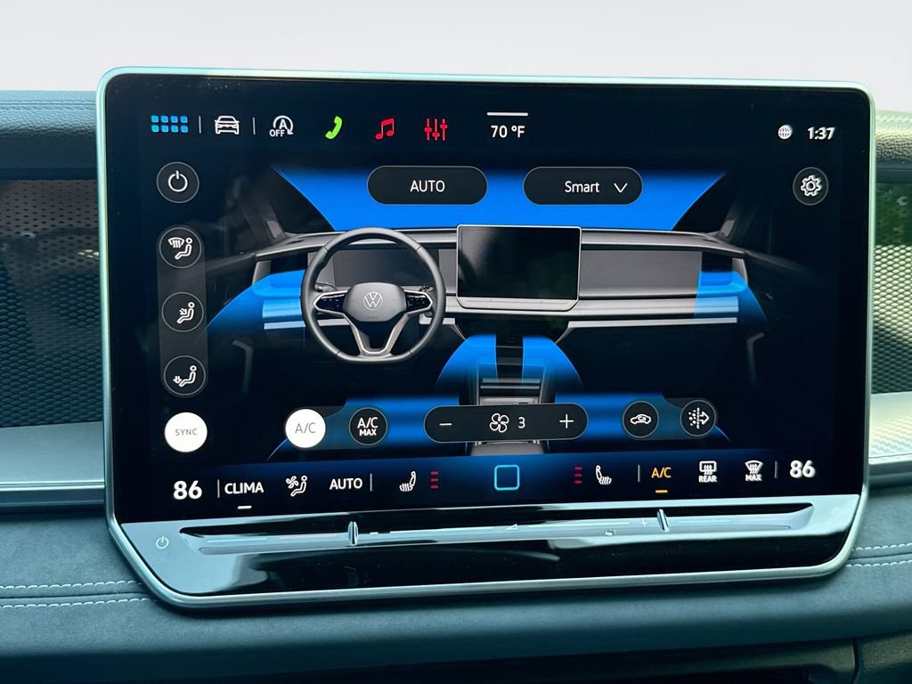 New 2026 Volkswagen Tiguan SE R-Line AWD/4WD image 17