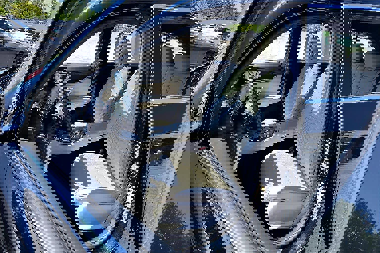 Used 2023 Mercedes-Benz E 450 4MATIC All-Terrain Wagon w/ Premium Package image 8