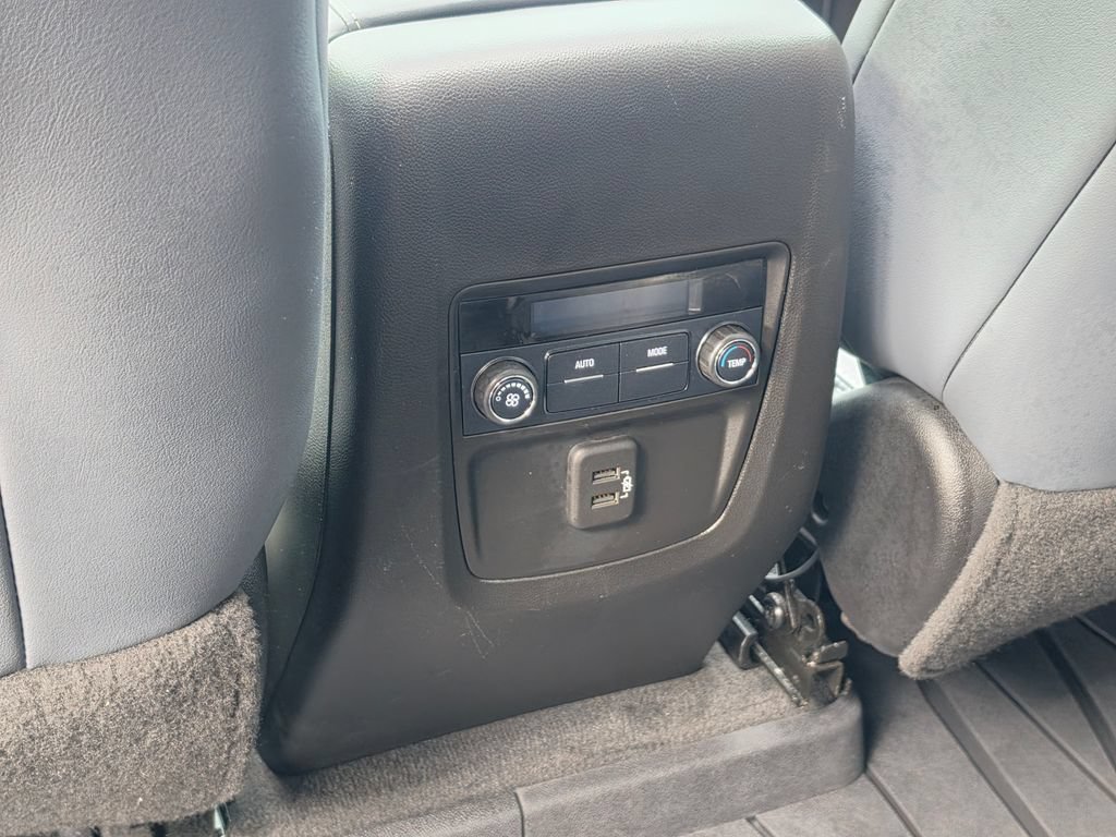 Used 2020 Buick Enclave Essence w/ LPO, Floor Liner Package FWD image 33