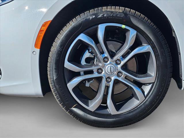 New 2026 Chrysler Pacifica Pinnacle FWD image 11