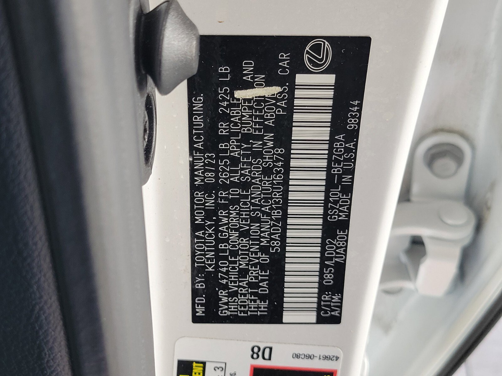 Certified 2024 Lexus ES 350 w/ Premium Package image 19