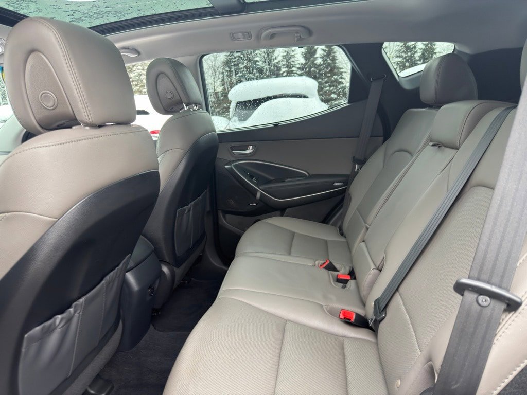 Used 2017 Hyundai Santa Fe Sport FWD image 32