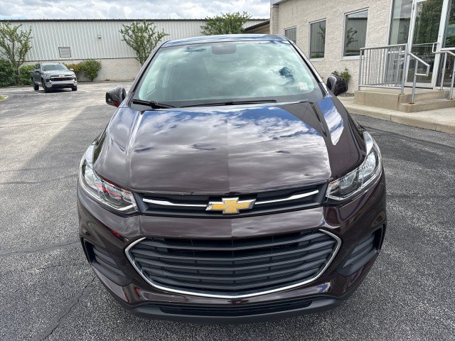 Used 2022 Chevrolet Trax LS w/ Tint and Cruise Package AWD/4WD image 8