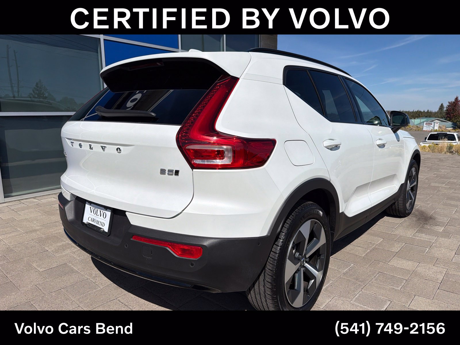 Certified 2026 Volvo XC40 B5 Plus AWD/4WD image 7