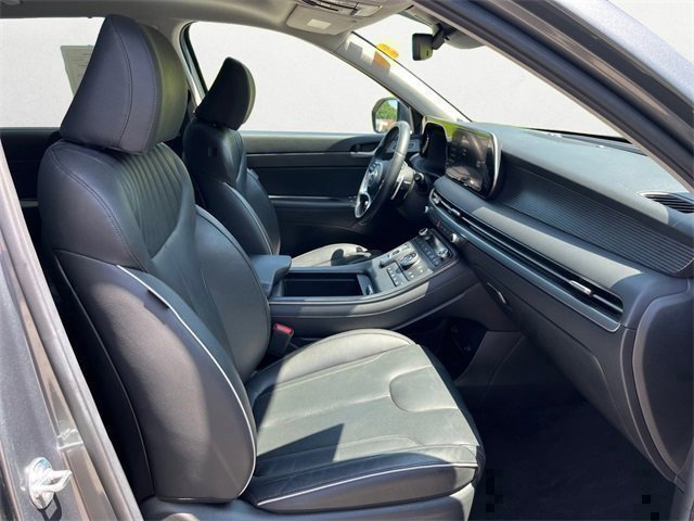 Used 2024 Hyundai Palisade Limited image 16