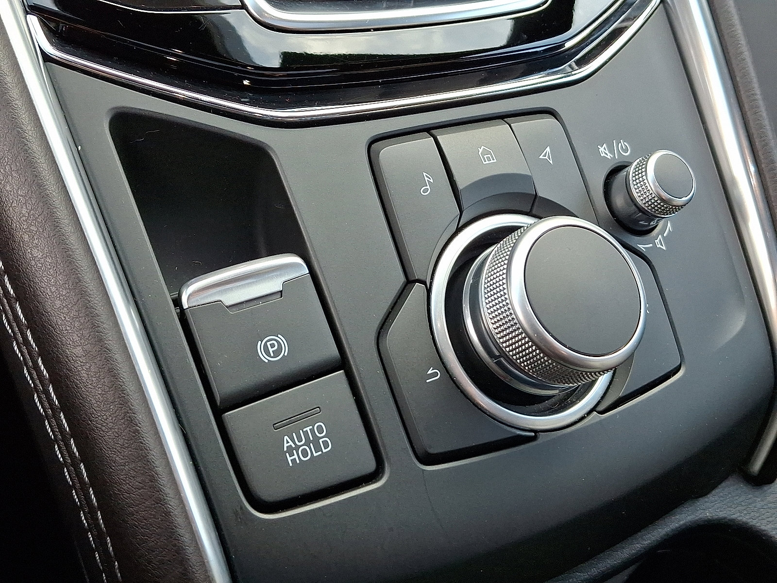 Certified 2025 MAZDA CX-5 Signature image 24