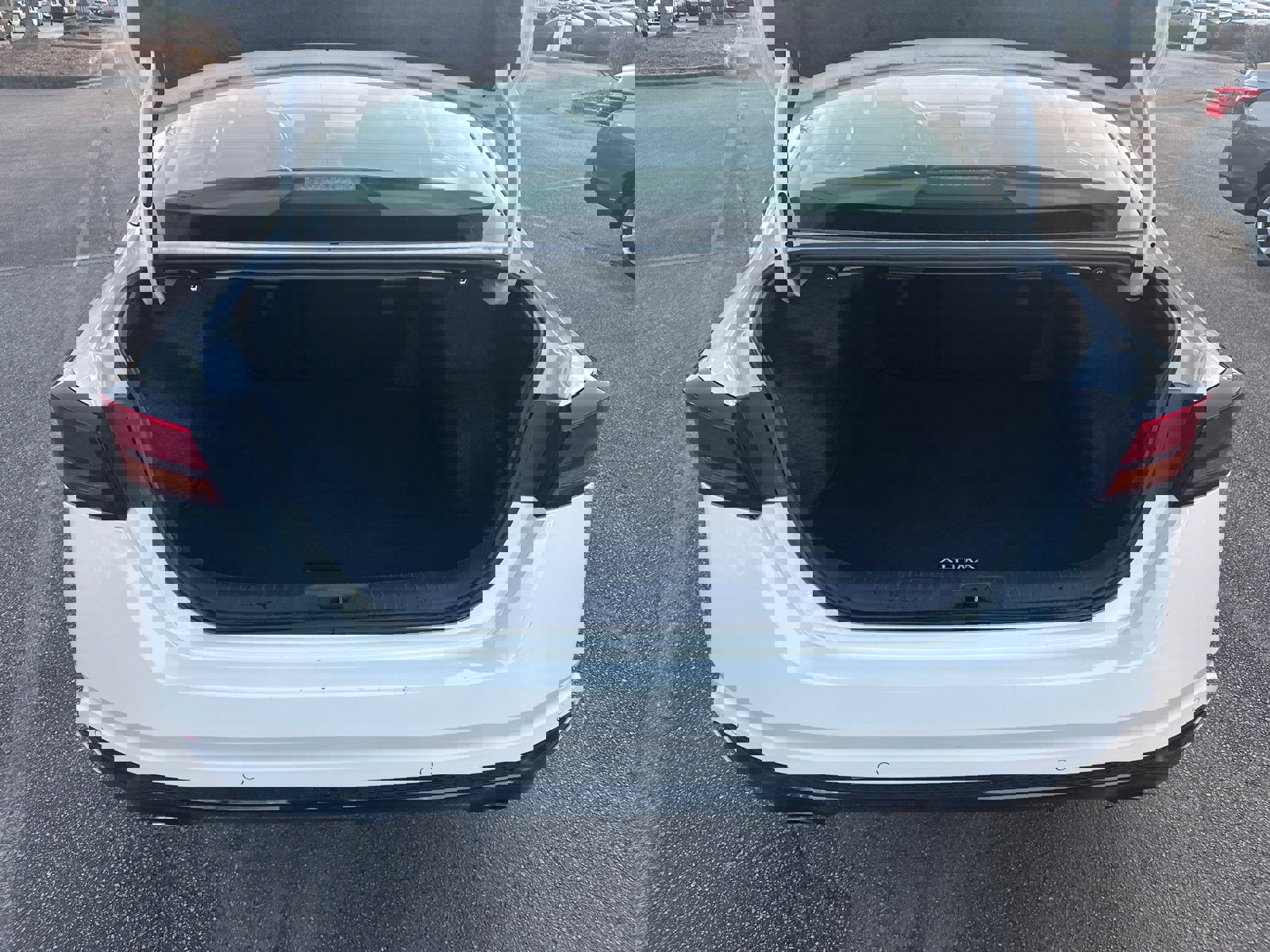 Used 2024 Nissan Altima 2.5 SR image 18