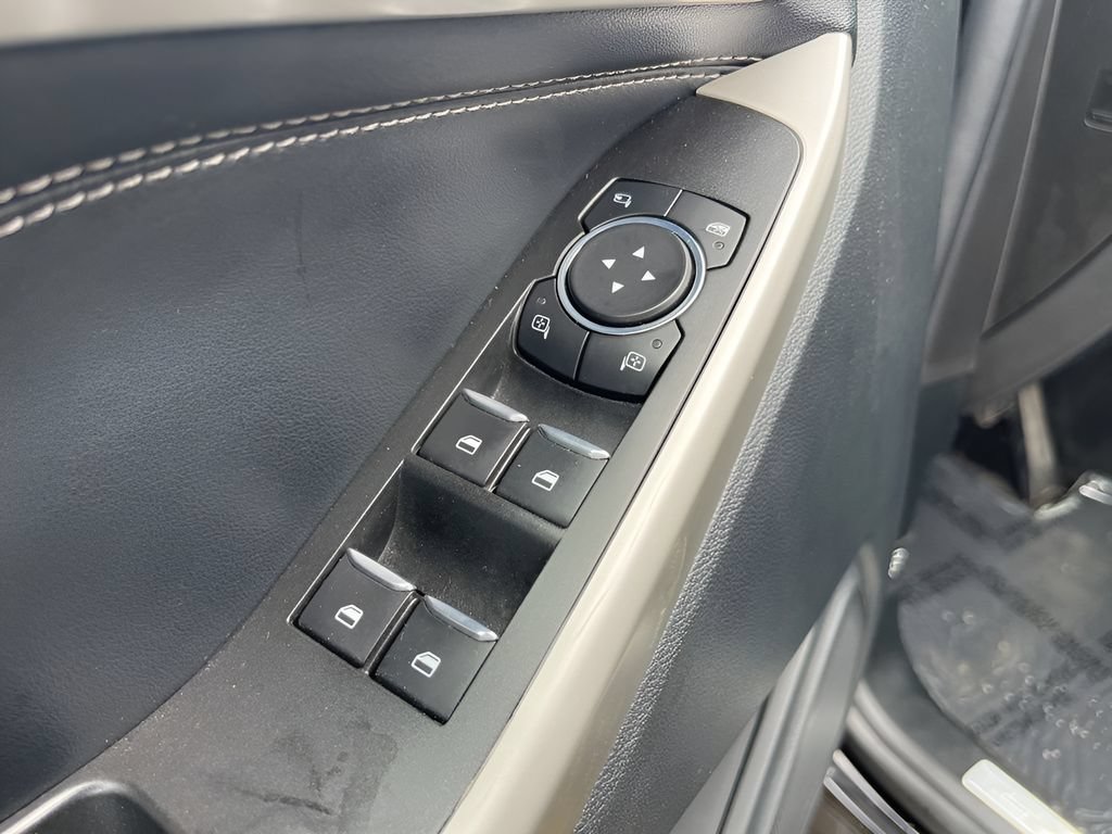 Used 2022 Ford Explorer Limited AWD/4WD image 15