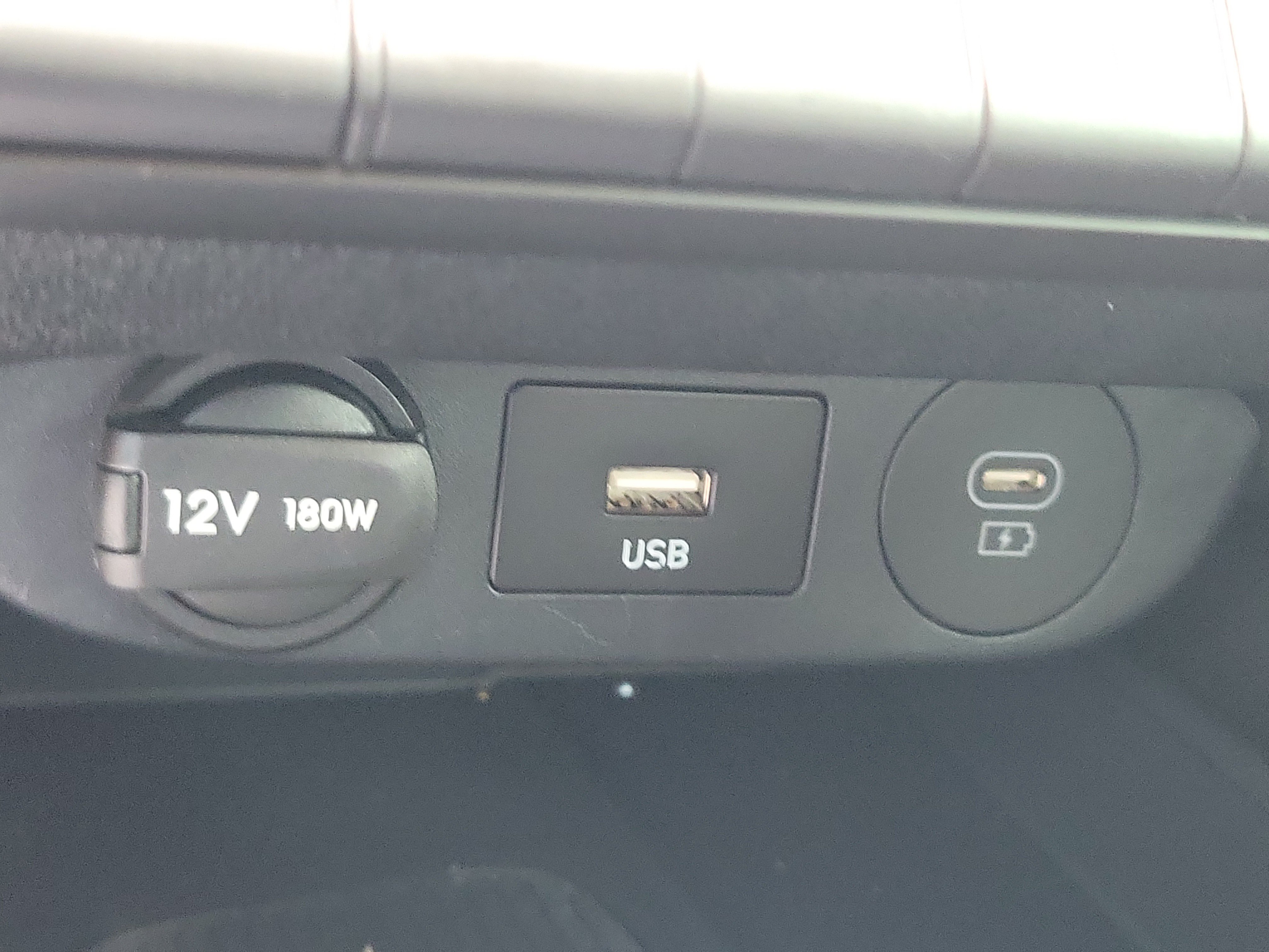 Used 2025 Hyundai Elantra SEL FWD image 23