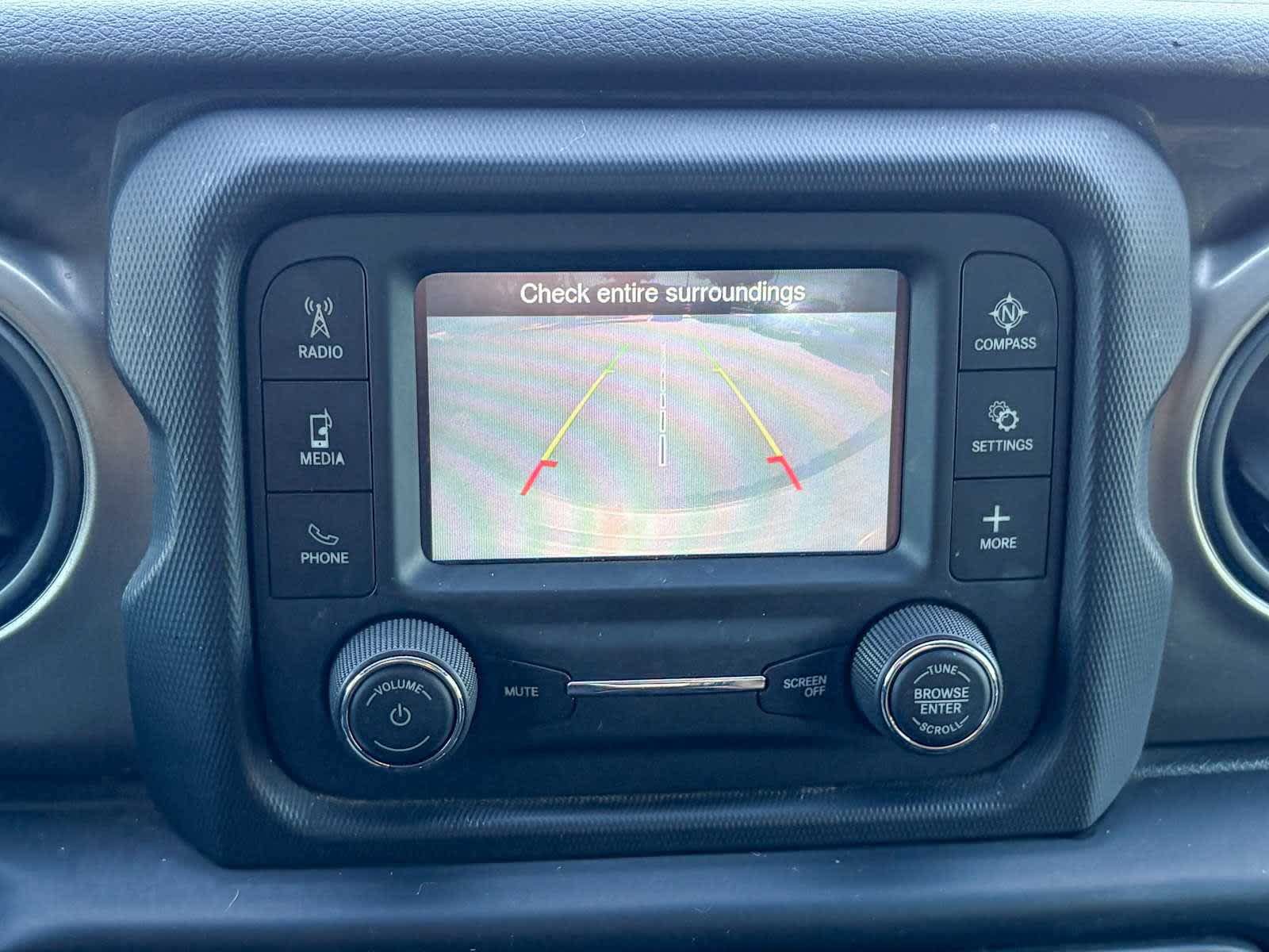Used 2018 Jeep Wrangler Unlimited Sport AWD/4WD image 23