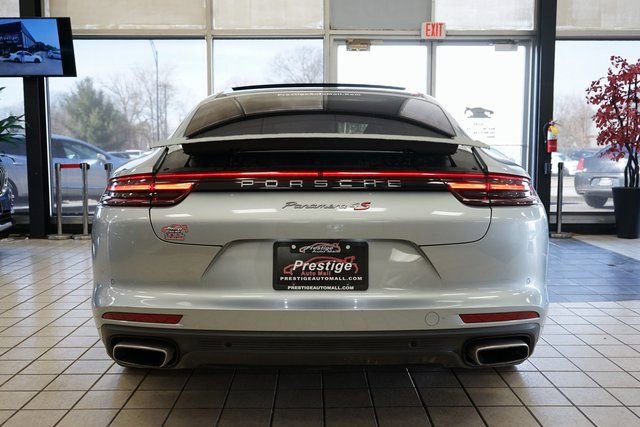 Used 2019 Porsche Panamera 4 image 15