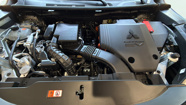 New 2026 Mitsubishi Outlander SEL AWD/4WD image 30