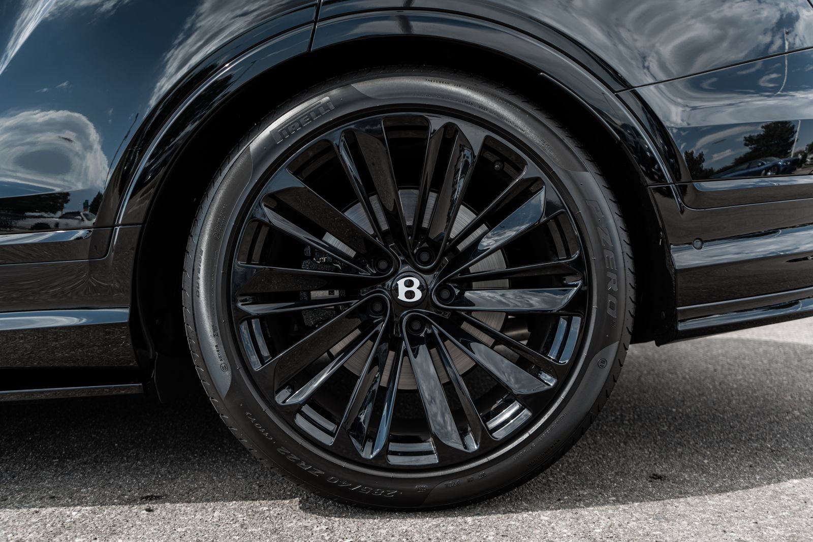 Certified 2026 Bentley Bentayga Speed AWD/4WD image 7