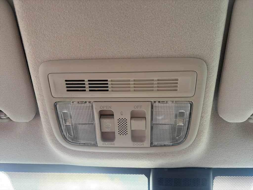 Used 2019 Honda Fit EX image 35