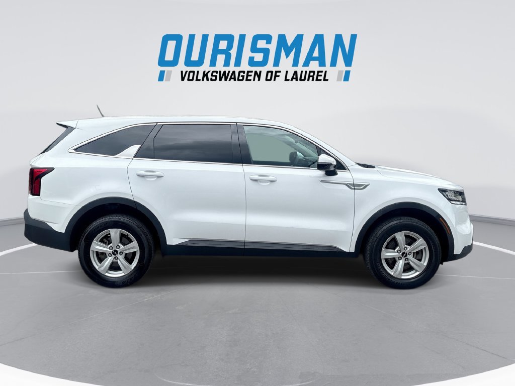 Used 2022 Kia Sorento LX AWD/4WD image 9