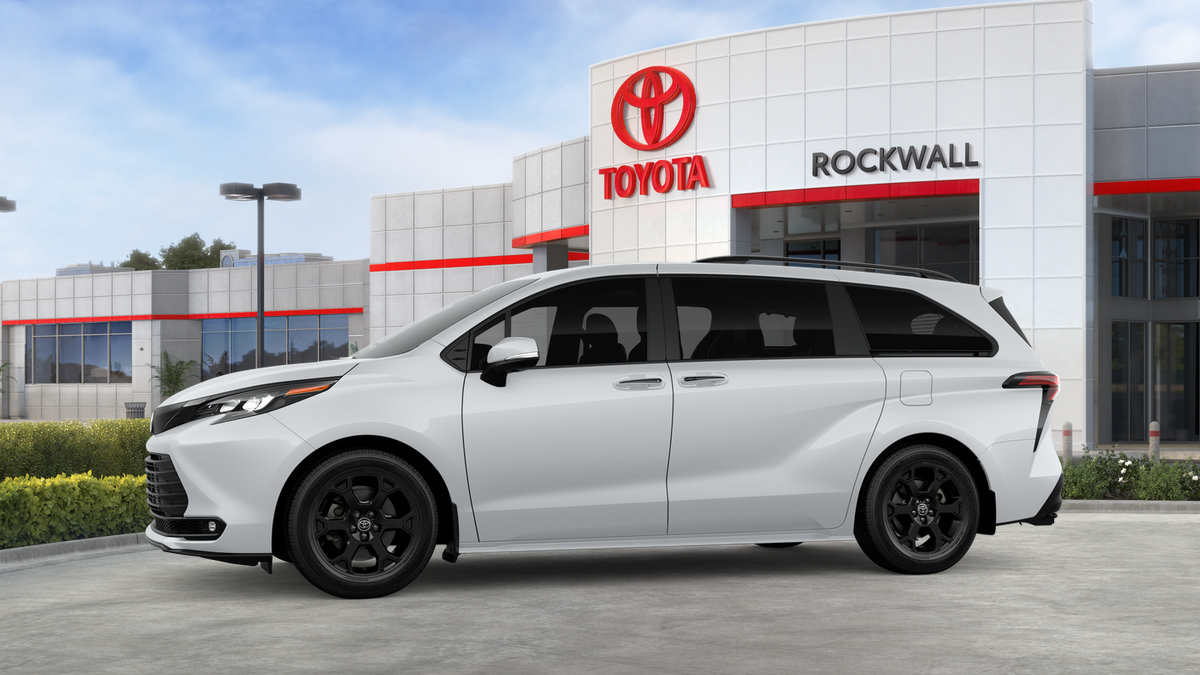 New 2026 Toyota Sienna XLE Woodland Edition AWD/4WD image 18