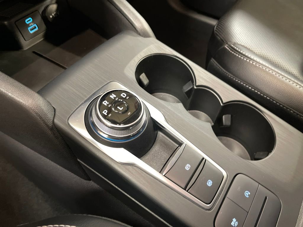 Used 2022 Ford Escape SEL w/ Class II Trailer Tow Package image 14