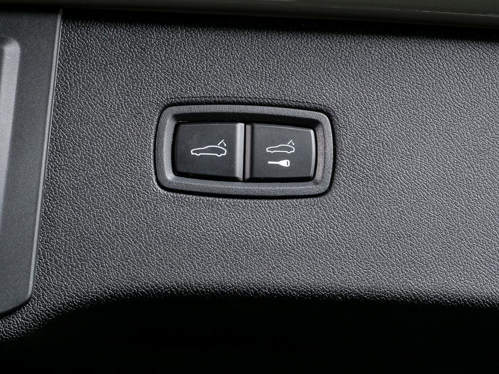 New 2026 Porsche Cayenne image 33