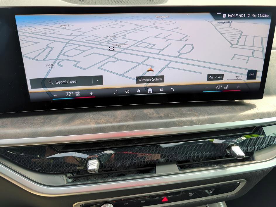 Used 2025 BMW X7 xDrive40i w/ Premium Package image 24