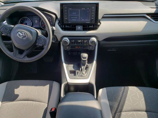 Used 2022 Toyota RAV4 XLE image 18