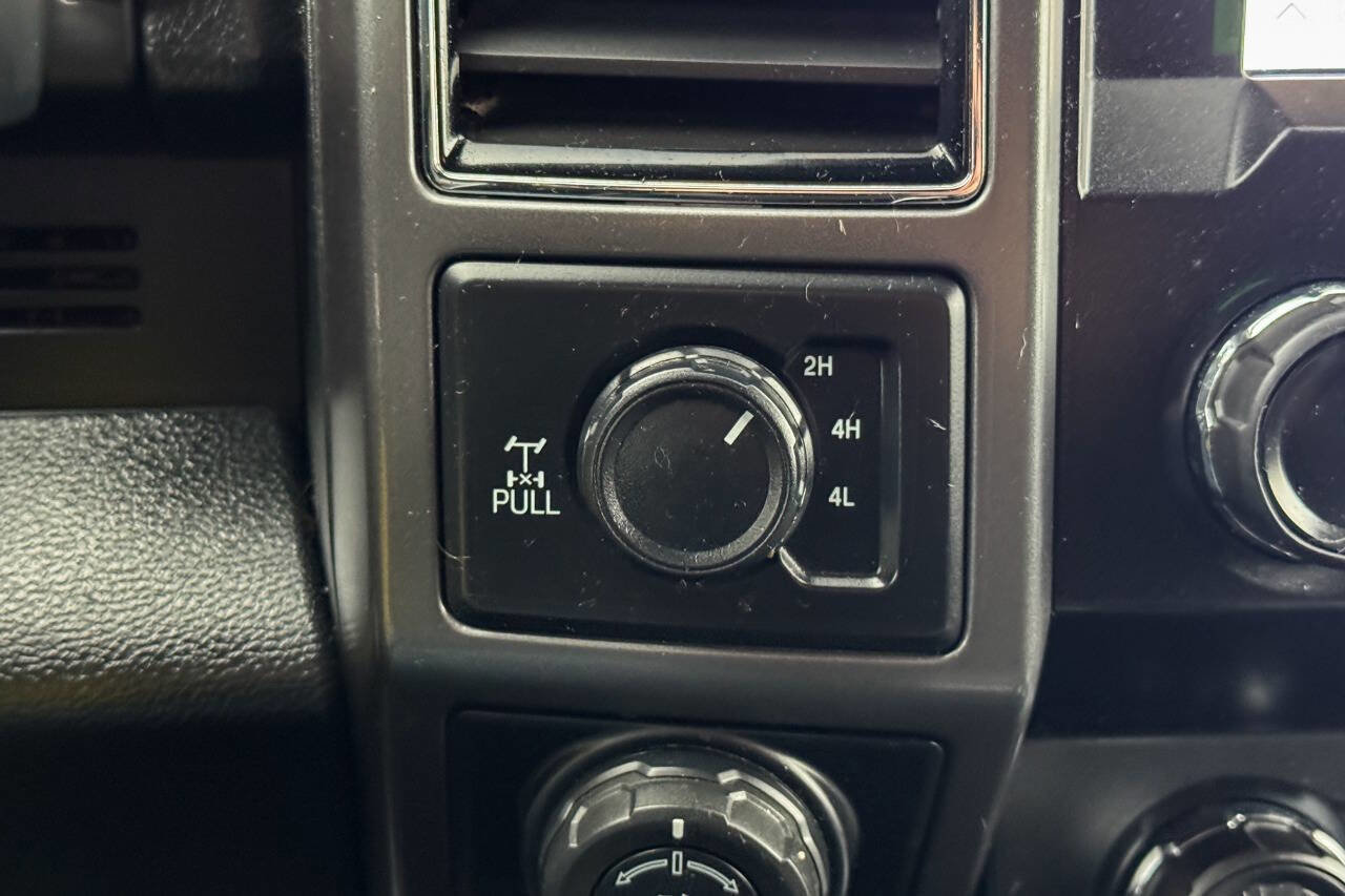 Used 2020 Ford F150 XLT w/ Equipment Group 302A Luxury image 24