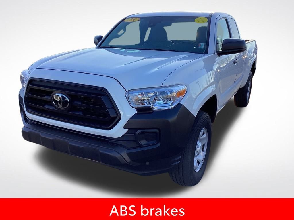 Used 2023 Toyota Tacoma SR image 5