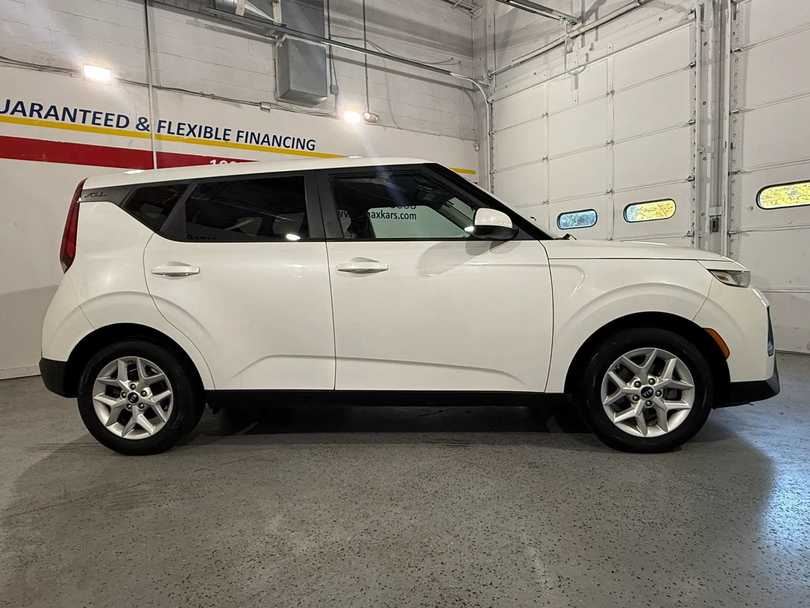 Used 2020 Kia Soul S FWD image 5