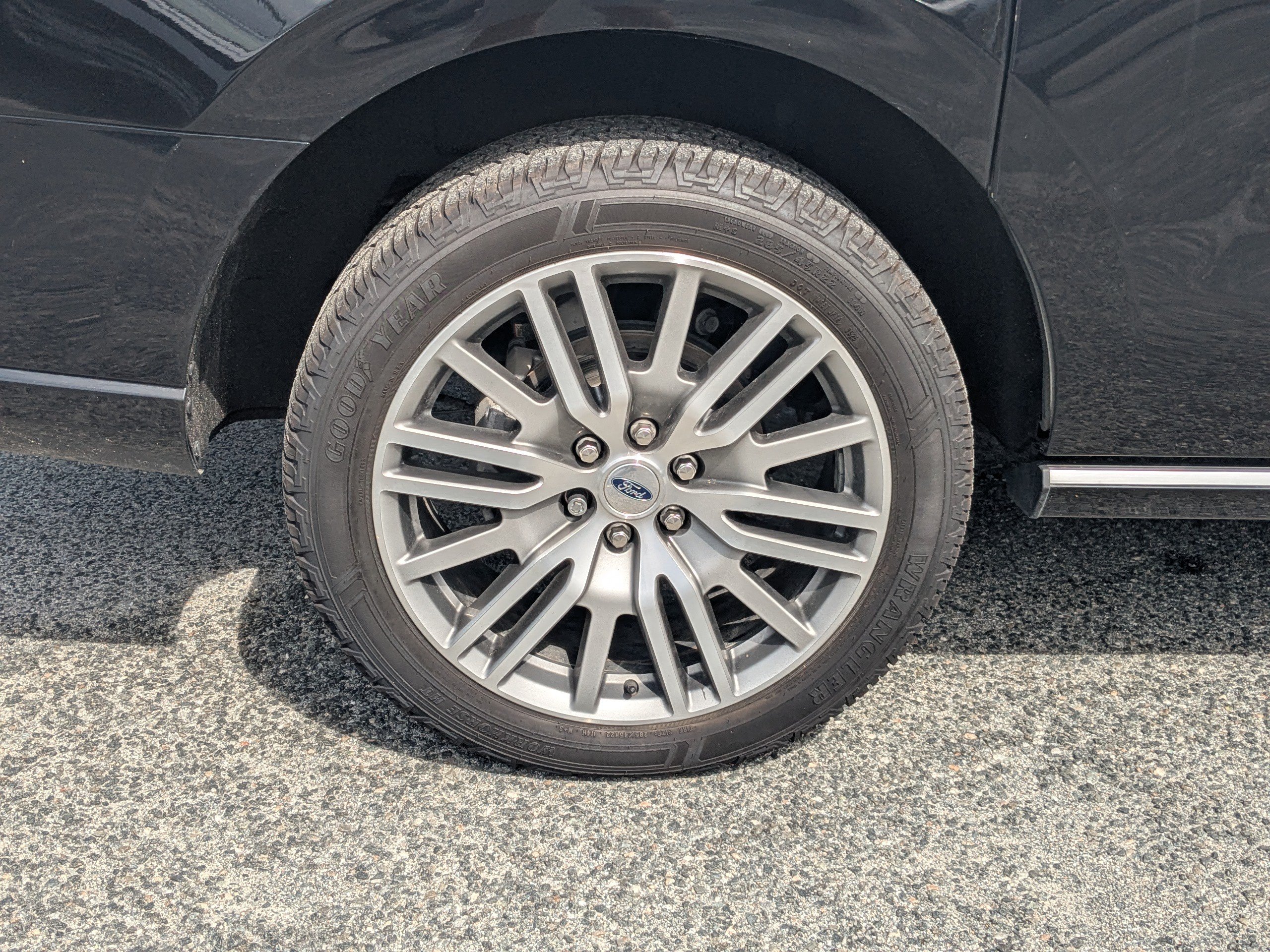 Used 2022 Ford Expedition Max Platinum AWD/4WD image 11