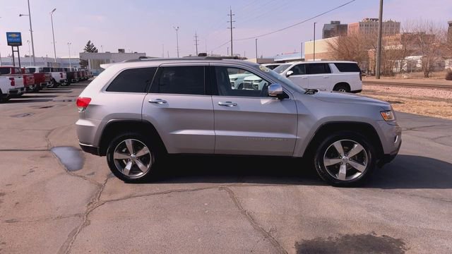 Used 2015 Jeep Grand Cherokee Limited w/ Trailer Tow Group IV image 9