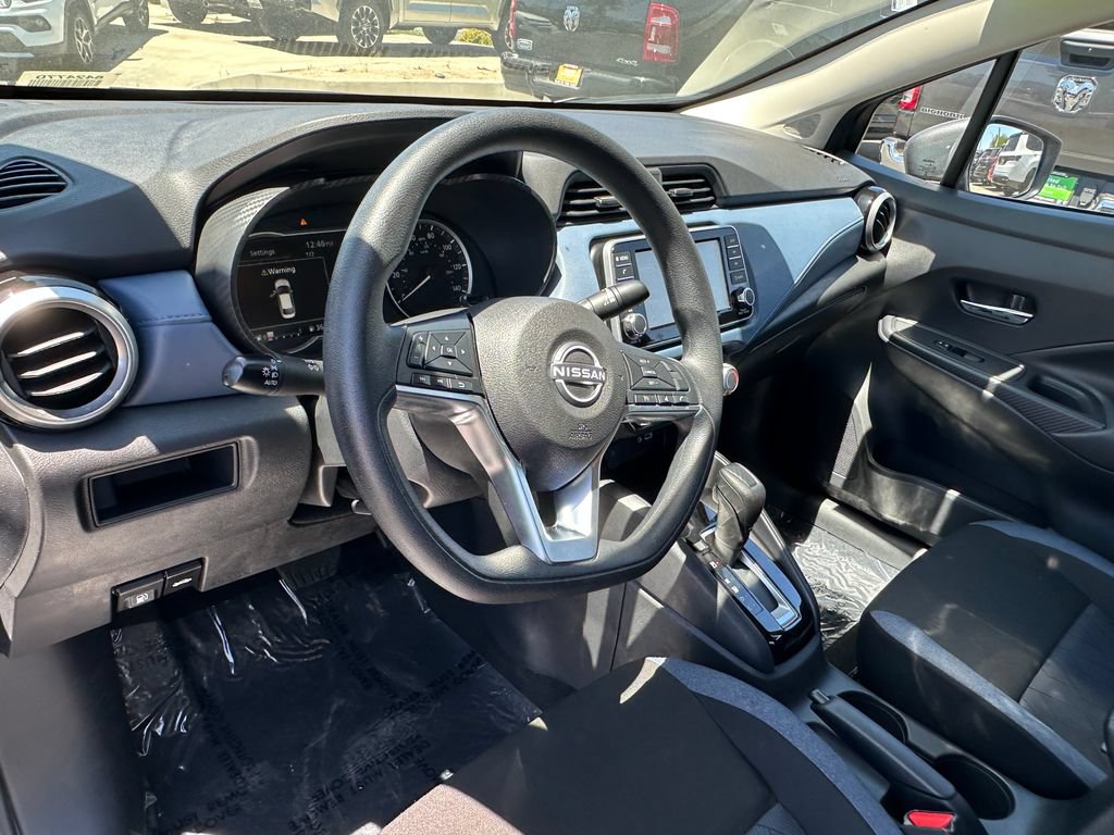 Used 2025 Nissan Versa SV FWD image 21