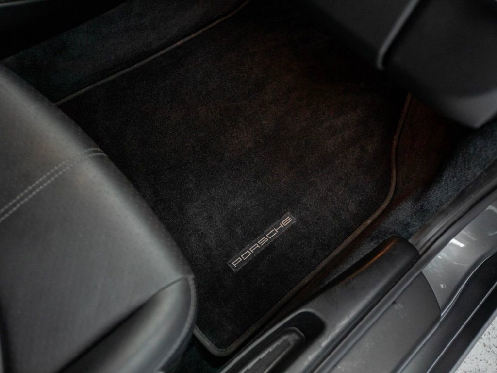 Used 2010 Porsche Cayman S image 28