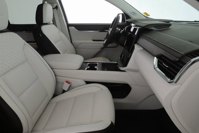 Used 2025 GMC Acadia Denali w/ Super Cruise Package image 35