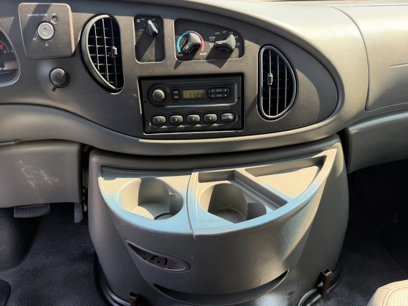 Used 2007 Ford E-450 and Econoline 450 RWD image 17