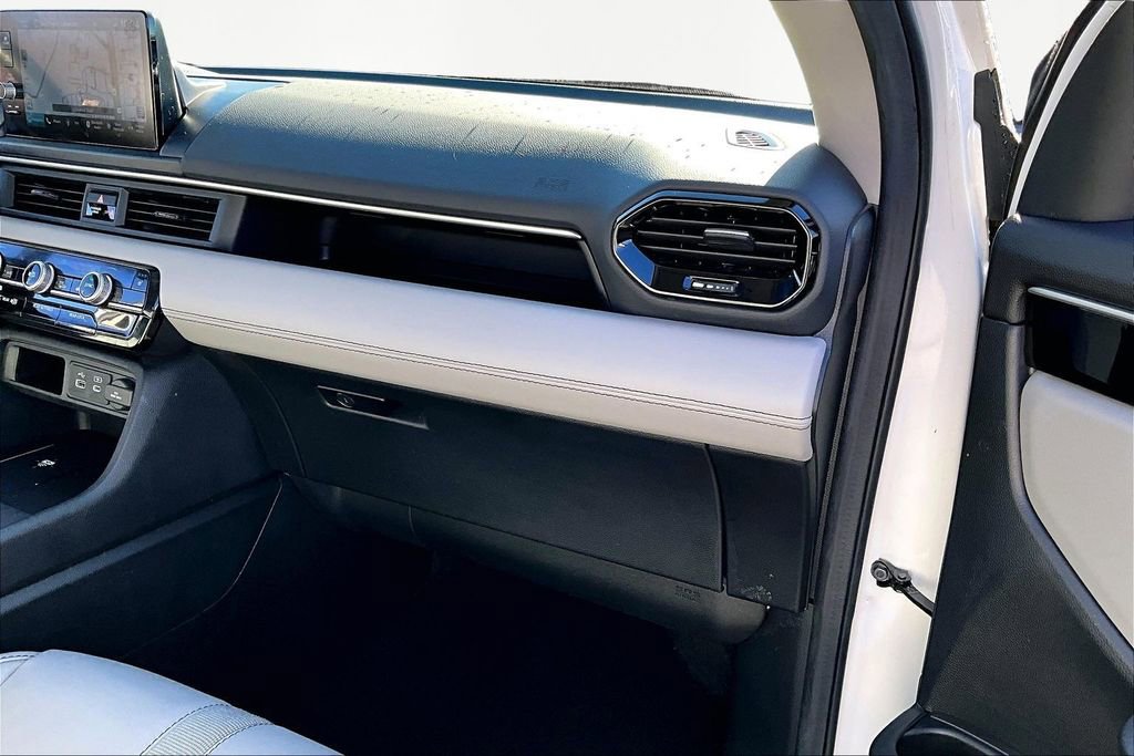 Used 2025 Honda Pilot Touring image 21