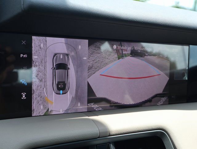 Used 2025 Porsche Taycan image 12