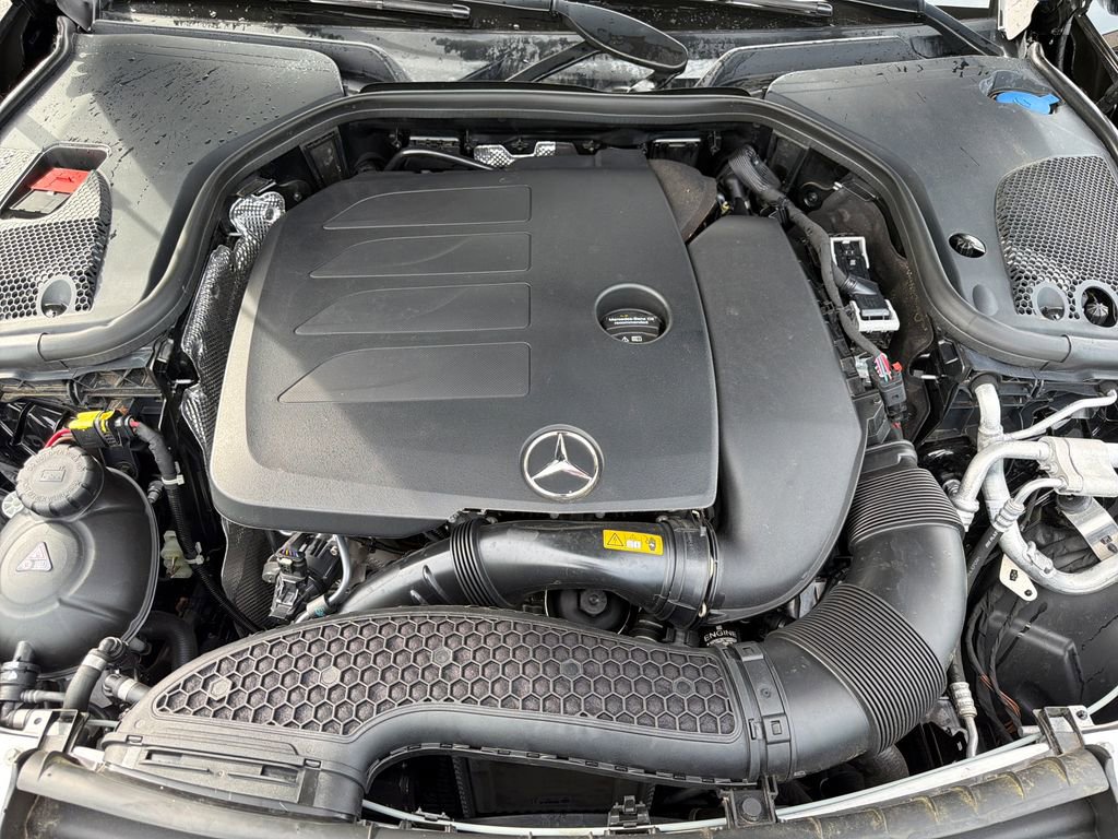 Used 2022 Mercedes-Benz E 350 Sedan image 11