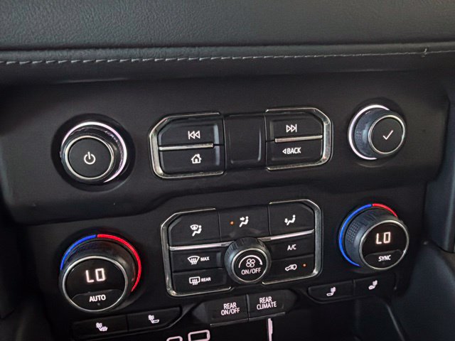 Used 2022 Chevrolet Tahoe Z71 AWD/4WD image 23