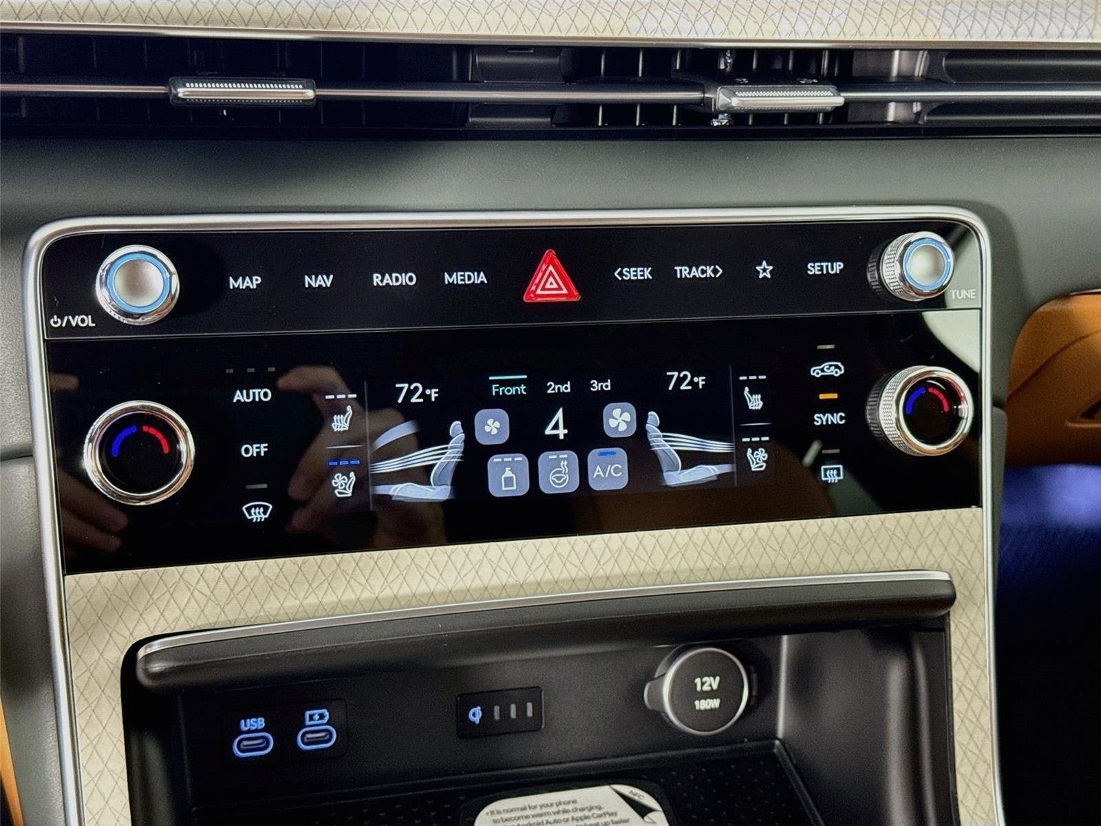New 2027 Genesis GV80 2.5T Prestige AWD/4WD image 18