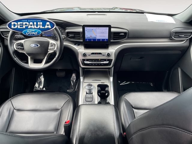 Used 2021 Ford Explorer XLT w/ Equipment Group 202A AWD/4WD image 13
