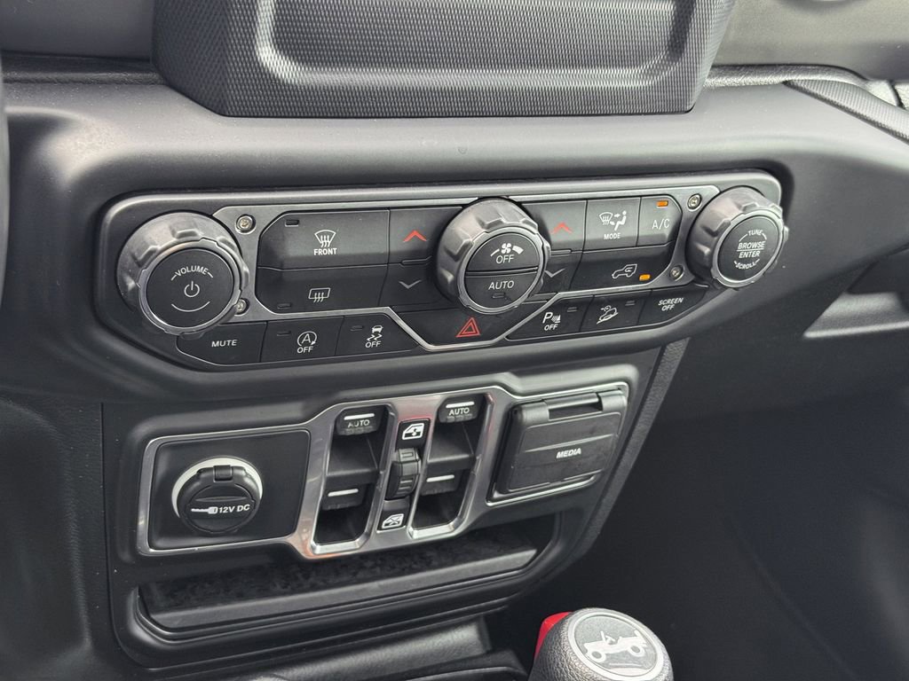 Used 2019 Jeep Wrangler Unlimited Sport S AWD/4WD image 22