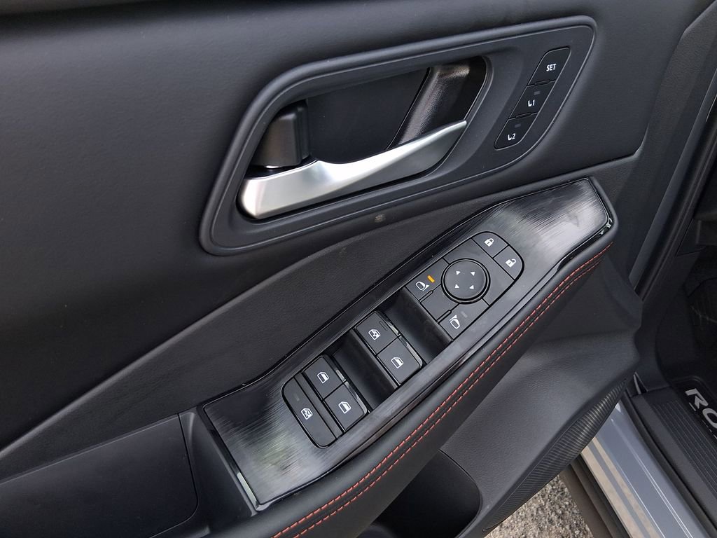 New 2026 Nissan Rogue SV AWD/4WD image 17