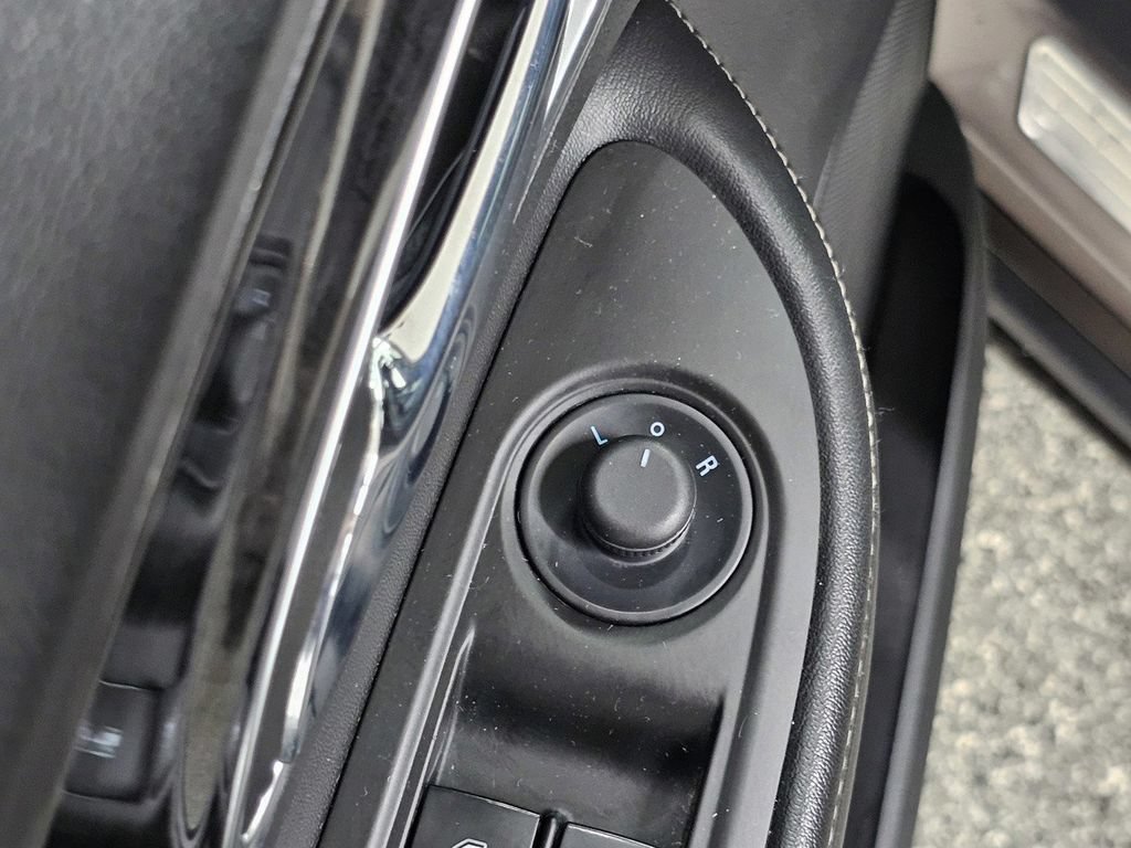 Used 2014 Buick Encore Convenience FWD image 30